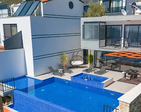 Kaş Bezirgan'da Deniz Manzaralı, Özel Havuzlu, Lüks Villa - 3