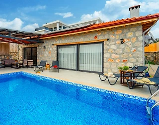 Kaş Bezirgan'da Enfes Deniz Manzaralı, Özel Havuzlu, Taş Villa - 1