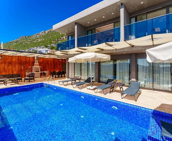 Kaş Bezirgan'da Deniz Ve Doğa Manzaralı, Özel Havuzlu, Lüks Villa - 1