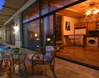 Kaş Bezirgan'da Doğa İçerisinde, Özel Havuzlu, Konforlu Villa - 3