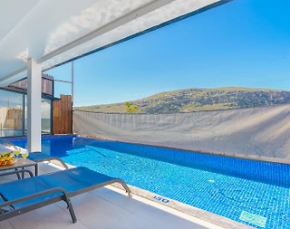 Kaş Bezirgan'da Doğa İle İç İçe, Isıtmalı Havuzlu, 4 Kişilik Villa - 4
