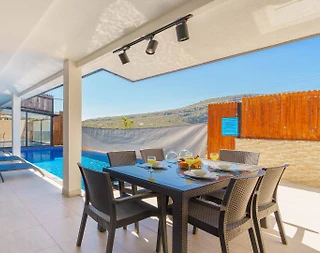 Kaş Bezirgan'da Doğa İle İç İçe, Isıtmalı Havuzlu, 4 Kişilik Villa - 5
