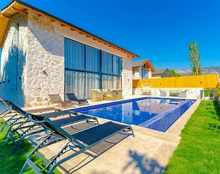 Kaş Bezirgan'da Doğa İle İç İçe, Özel Havuzlu, Bahçeli Villa - 3