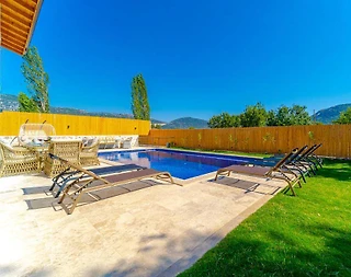 Kaş Bezirgan'da Doğa İle İç İçe, Özel Havuzlu, Bahçeli Villa - 4