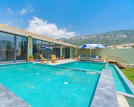 Kaş Bezirgan'da Doğa İle İç İçe, Özel Havuzlu, Kiralık Villa - 3