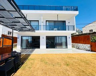 Kaş Bezirgan'da Çekirdek Ailelere Uygun, Özel Havuzlu, Kiralık Suit - 1