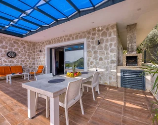 Kaş Bezirgan'da Doğa Manzaralı, Isıtmalı Havuzlu, Balayı Villası - 5