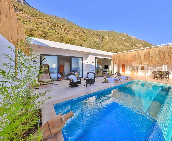 Kaş Bezirgan'da Doğa Manzaralı, Özel Havuzlu, Balayı Villası - 1