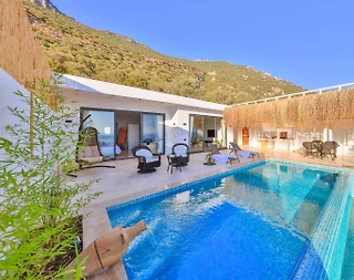 Kaş Bezirgan'da Doğa Manzaralı, Özel Havuzlu, Balayı Villası - 1