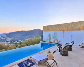 Kaş Bezirgan'da Doğa Manzaralı, Özel Havuzlu, Balayı Villası - 3