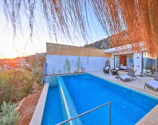 Kaş Bezirgan'da Doğa Manzaralı, Özel Havuzlu, Balayı Villası - 5