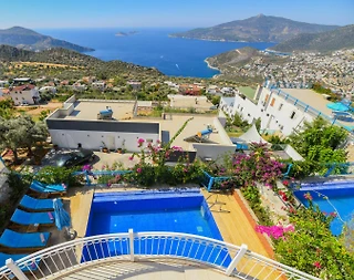 Kaş Bezirgan'da Doğa Manzaralı, Özel Havuzlu, Ferah Villa - 2