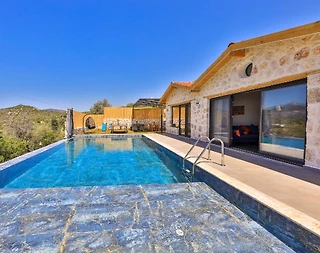 Kaş Bezirgan'da Doğa Manzaralı, Özel Havuzlu, Taş Villa - 3