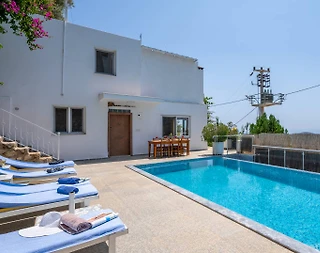 Kaş Bezirgan'da Doğa ve Deniz Manzaralı, Özel Havuzlu, Kiralık Villa - 3