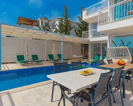 Kaş Bezirgan'da Doğa ve Deniz Manzaralı, Özel Havuzlu, Kiralık Villa - 3