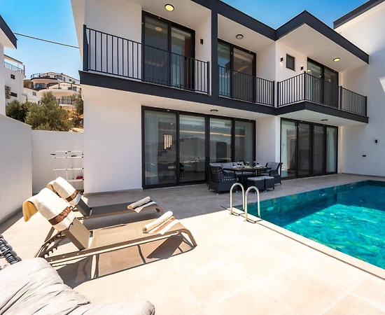 Antalya Kaş'ta Doğayla Baş Başa, Özel Havuzlu, 3+1 Villa - 1