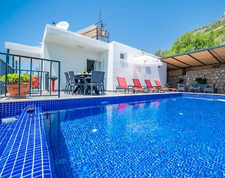 Kaş Bezirgan'da Büyüleyici Deniz Manzaralı, Özel Havuzlu, Lüks Villa - 2