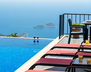 Kaş Bezirgan'da Büyüleyici Deniz Manzaralı, Özel Havuzlu, Lüks Villa - 3