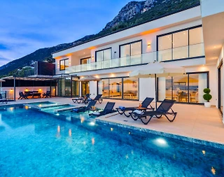 Kaş Bezirgan'da Enfes Deniz Manzaralı, Özel Havuzlu, Olanaklı Lüks Villa - 2