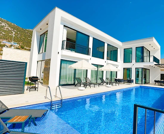Kaş Bezirgan'da Enfes Deniz Manzaralı, Sonsuzluk Havuzlu, Lüks Villa - 1