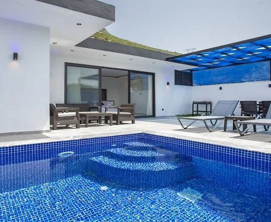 Kaş Bezirgan'da Enfes Doğada, Özel Havuzlu ve Jakuzili, Balayı Villası - 1