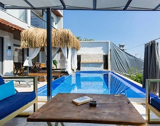 Kaş Bezirgan'da Enfes Manzaralı, Özel Havuzlu, Jakuzili, Modern Villa - 2