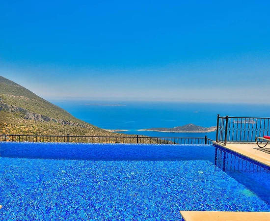 Kaş Bezirgan'da Eşsiz Deniz Manzaralı, Özel Havuzlu, Lüks Villa - 1
