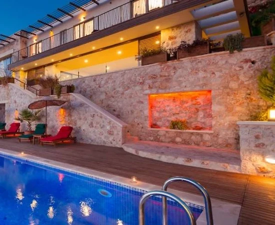 Kaş Bezirgan'da Eşsiz Deniz Manzaralı, Özel Havuzlu, Otantik Villa  - 1