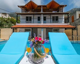 Kaş Bezirgan'da Geniş Ailelere Uygun, Özel Havuzlu, Kiralık Villa - 3