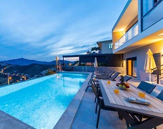 Kaş Bezirgan'da Geniş Ailelere Uygun, Özel Havuzlu, Lüks Villa - 5