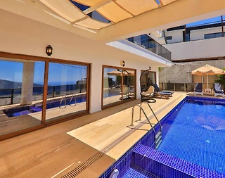Kaş Bezirgan'da Geniş Ailelere Uygun, Özel Havuzlu, Manzaralı Villa - 3