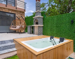 Kaş Bezirgan'da Doğa İle İç İçe, Jakuzili, Benzersiz Tatil Villası - 2
