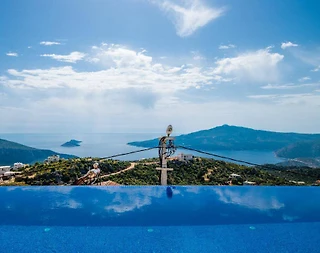 Kaş Bezirgan'da Merkeze Yakın, Özel Havuzlu, Manzaralı Villa - 1