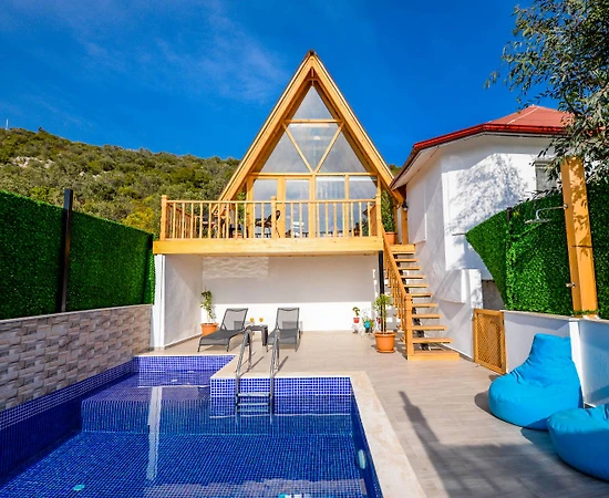 Kaş Bezirgan'da Sakin Konumda, Özel Havuzlu, 1+1 Bungalov - 1