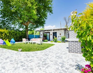 Kaş Bezirgan'da Minimalist Tasarımlı, Özel Havuzlu, Bahçeli Villa - 3