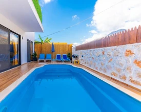 Kaş Bezirgan'da Minimalist Tasarımlı, Özel Havuzlu, Balayı Villası - 3