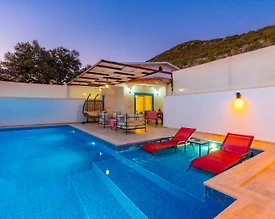 Kaş Bezirgan'da Minimalist Tasarımlı, Özel Havuzlu, Konforlu Villa - 2