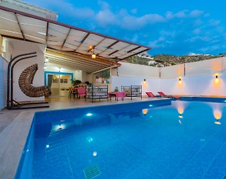 Kaş Bezirgan'da Minimalist Tasarımlı, Özel Havuzlu, Konforlu Villa - 4