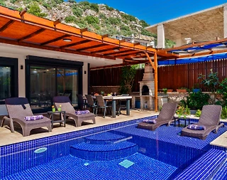 Kaş Bezirgan'da Modern Tasarıma Sahip, Özel Havuzlu, Konforlu Villa - 5