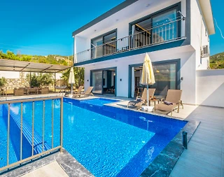 Kaş İkizce'de Muhteşem Dağ Manzaralı, Özel Havuzlu, Jakuzili Villa - 1