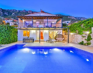 Kaş Bezirgan'da Muhteşem Deniz Manzaralı, Özel Havuzlu, Konforlu Villa - 1