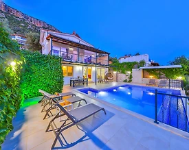 Kaş Bezirgan'da Muhteşem Deniz Manzaralı, Özel Havuzlu, Konforlu Villa - 2