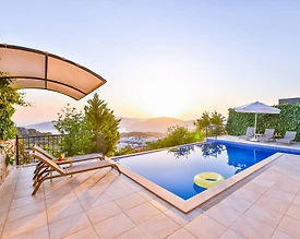 Kaş Bezirgan'da Muhteşem Deniz Manzaralı, Özel Havuzlu, Konforlu Villa - 3