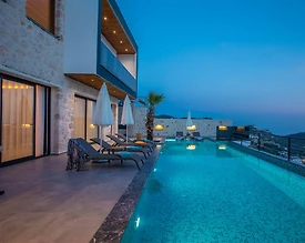 Kaş Bezirgan'da Muhteşem Deniz Manzaralı, Özel Havuzlu, Lüks Villa - 3