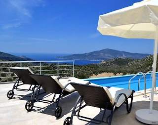 Kaş Bezirgan'da Muhteşem Deniz Manzaralı, Sonsuzluk Havuzlu, 3+1 Villa - 4