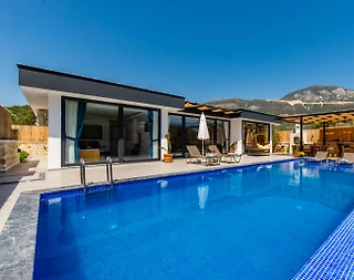 Kaş Bezirgan'da Muhteşem Manzaralı, Özel Havuzlu, Balayı Villası - 1