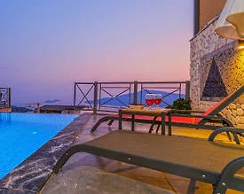 Kaş Bezirgan'da Müthiş Deniz Manzaralı, Sonsuzluk Havuzlu, Kiralık Villa - 3