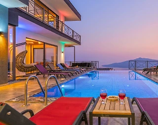 Kaş Bezirgan'da Müthiş Deniz Manzaralı, Sonsuzluk Havuzlu, Kiralık Villa - 5