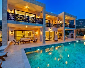 Kaş Bezirgan'da Nezih Konumda, Özel Havuzlu, Lüks Villa - 2