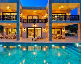 Kaş Bezirgan'da Nezih Konumda, Özel Havuzlu, Lüks Villa - 3
